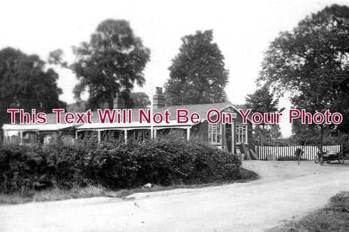 5767 the red cottage - -,